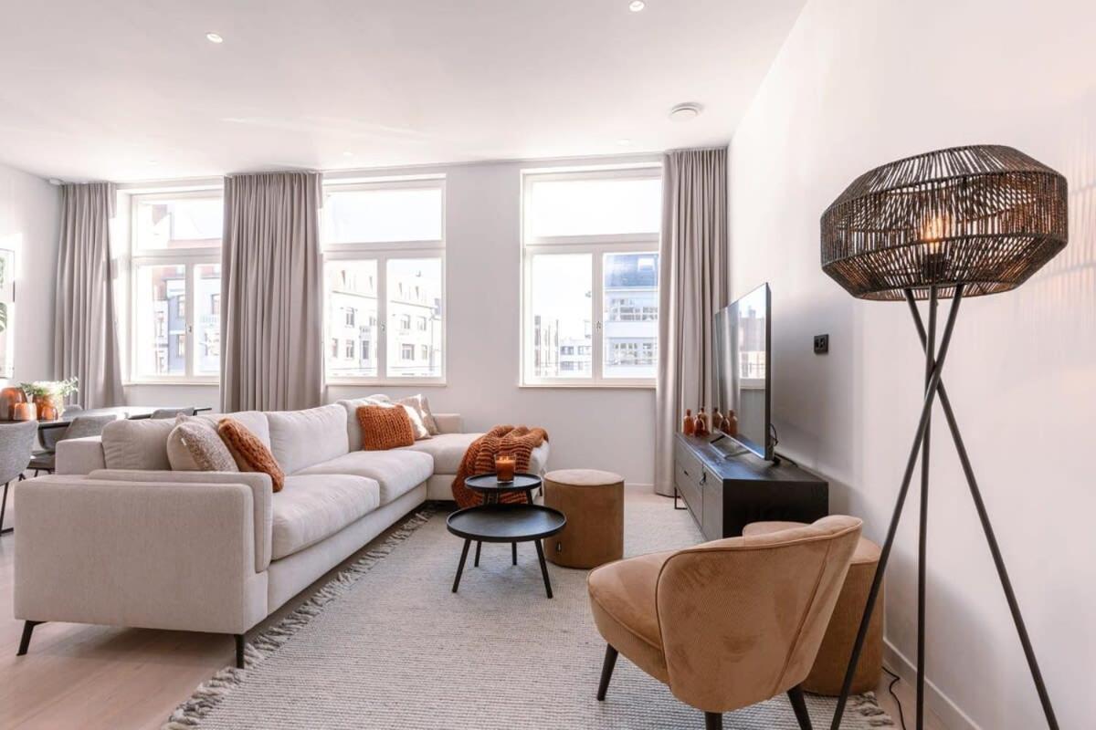 Luxurious Apartment In Town House Near The Beach Blankenberge Exterior foto