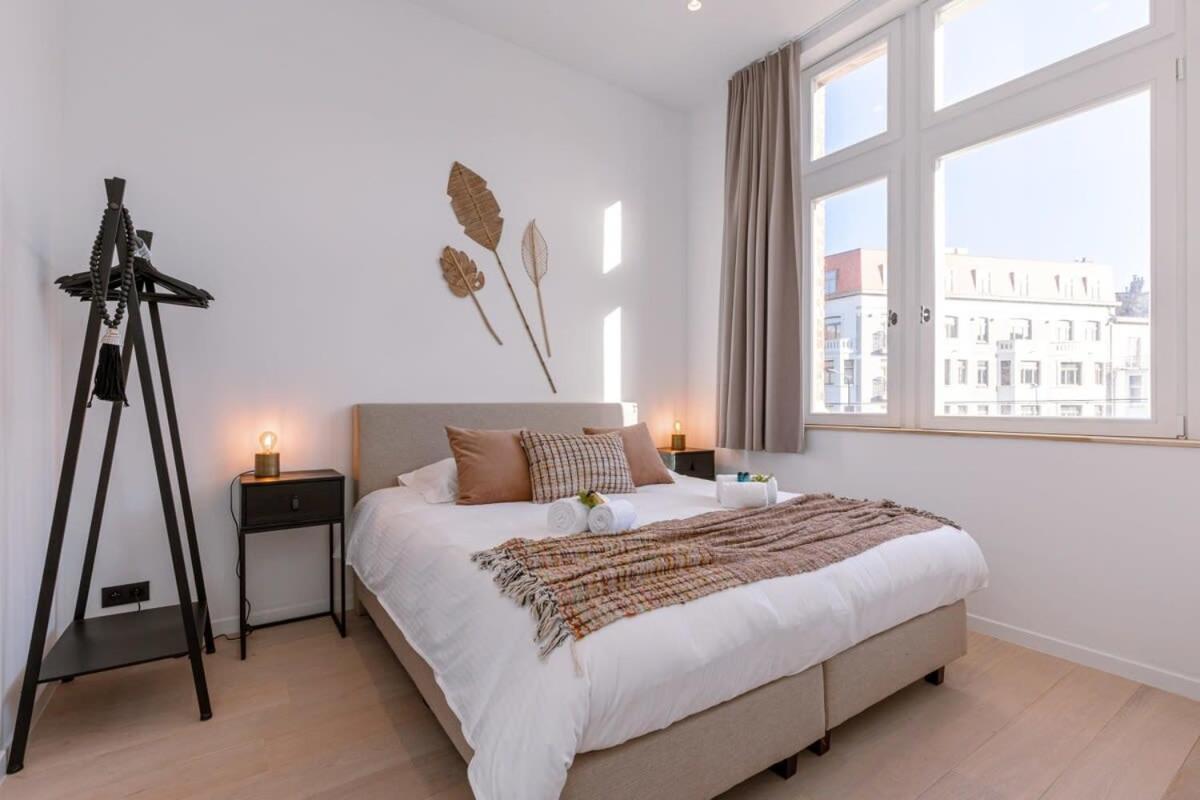 Luxurious Apartment In Town House Near The Beach Blankenberge Exterior foto
