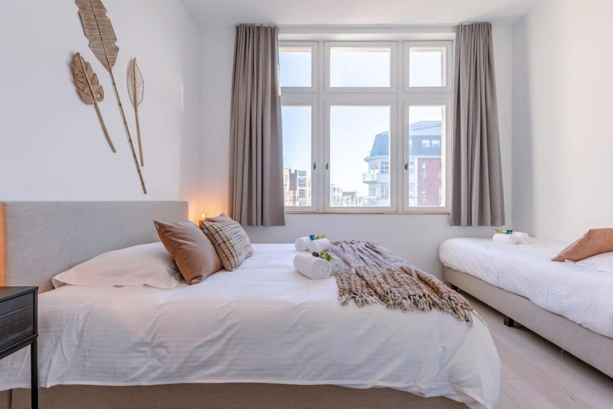 Luxurious Apartment In Town House Near The Beach Blankenberge Exterior foto