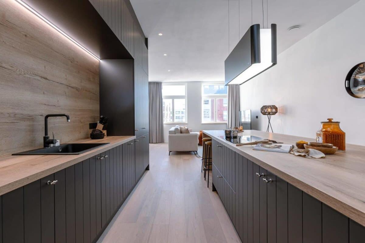 Luxurious Apartment In Town House Near The Beach Blankenberge Exterior foto